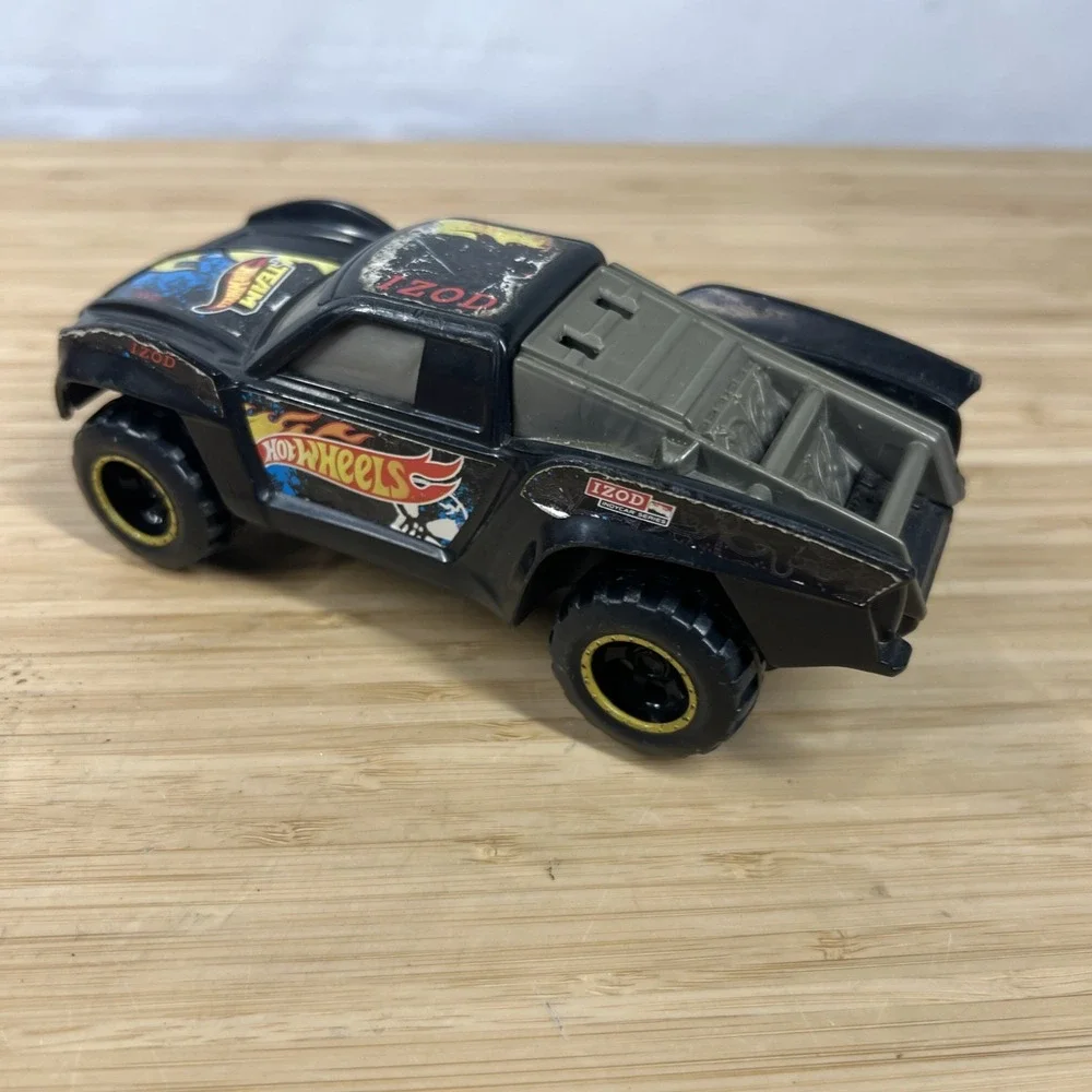 Hot Wheels IZOD Ripcord Racer Off Road Truck 2011 Mattel X0150 Tested